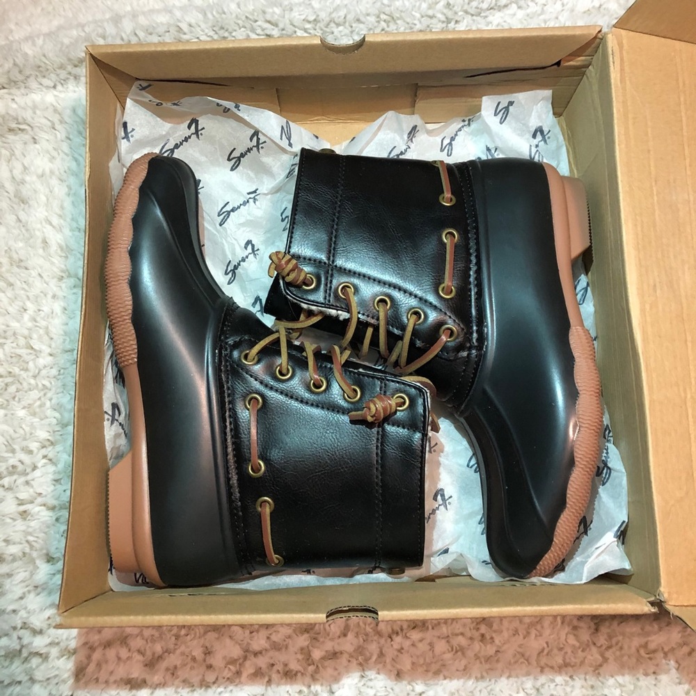 Seven7 speyside duck boots